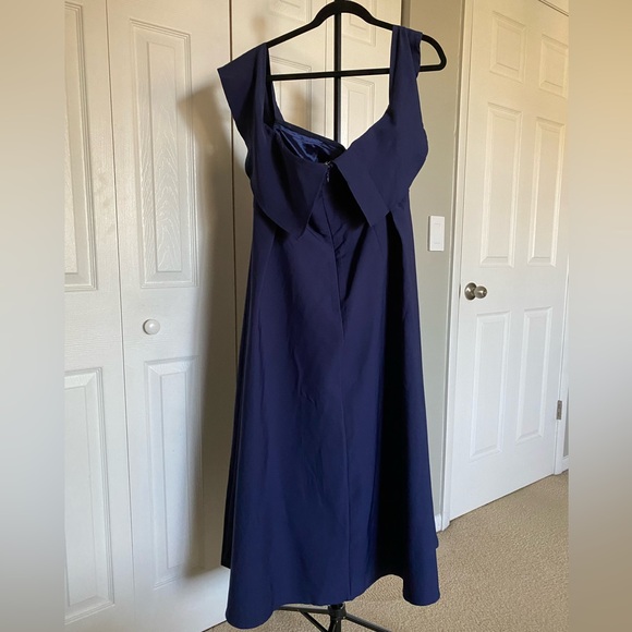 Chi Chi London Yazmina Asymmetric Hem Bardot Dress - Picture 7 of 13